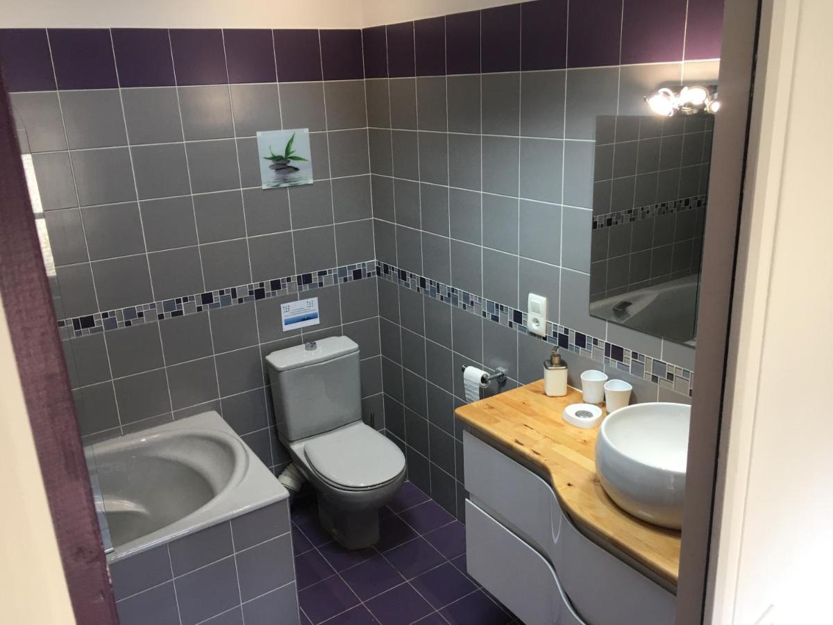 Ferienwohnung La Tour De Flandre Rousseloy Exterior foto