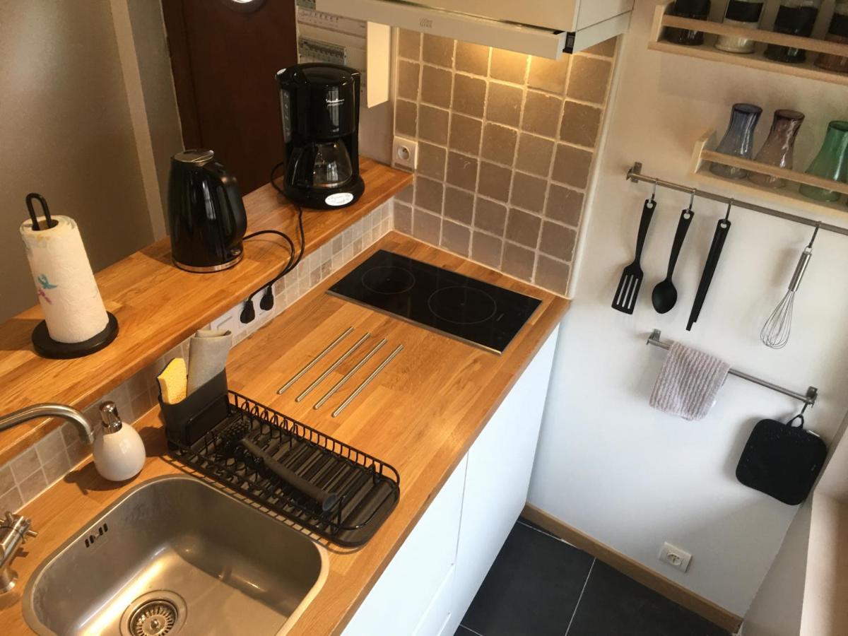 Ferienwohnung La Tour De Flandre Rousseloy Exterior foto