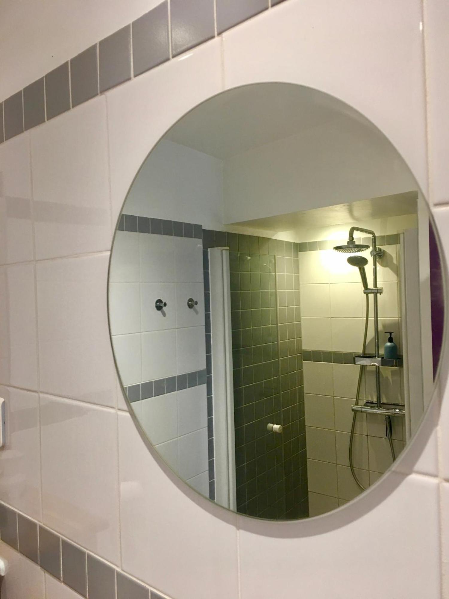 Ferienwohnung La Tour De Flandre Rousseloy Zimmer foto